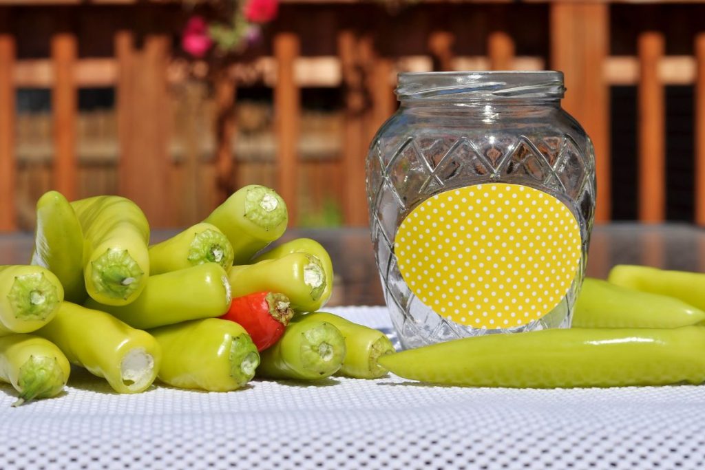 guide-to-pickling-and-canning-crisp-banana-peppers