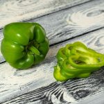 sliced green bell pepper