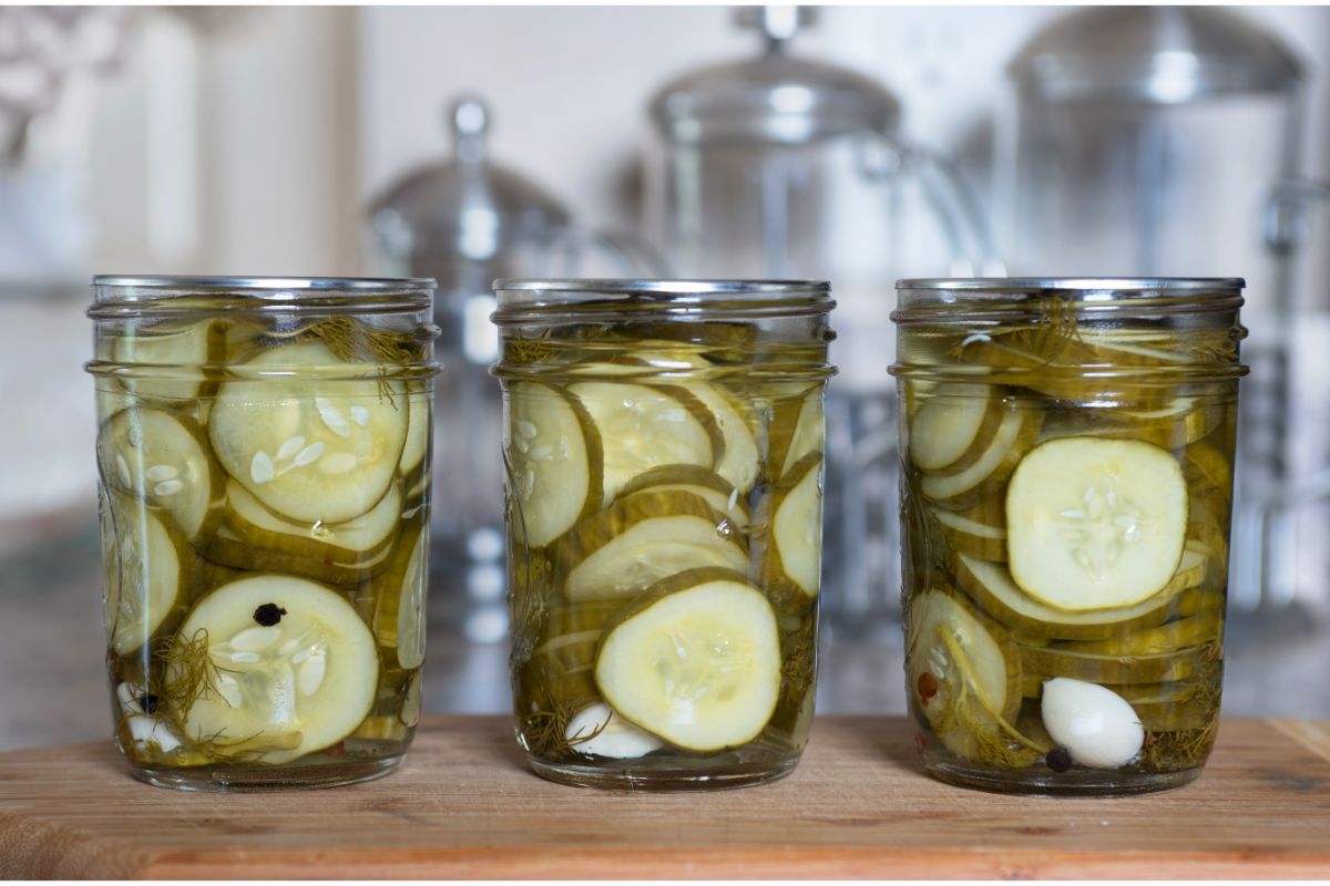 Kosher Dill Pickle Recipe for Canning with Garlic