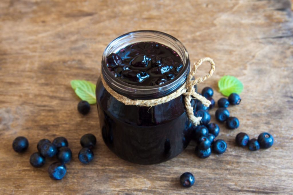 Blueberry pie filling in a canning jar